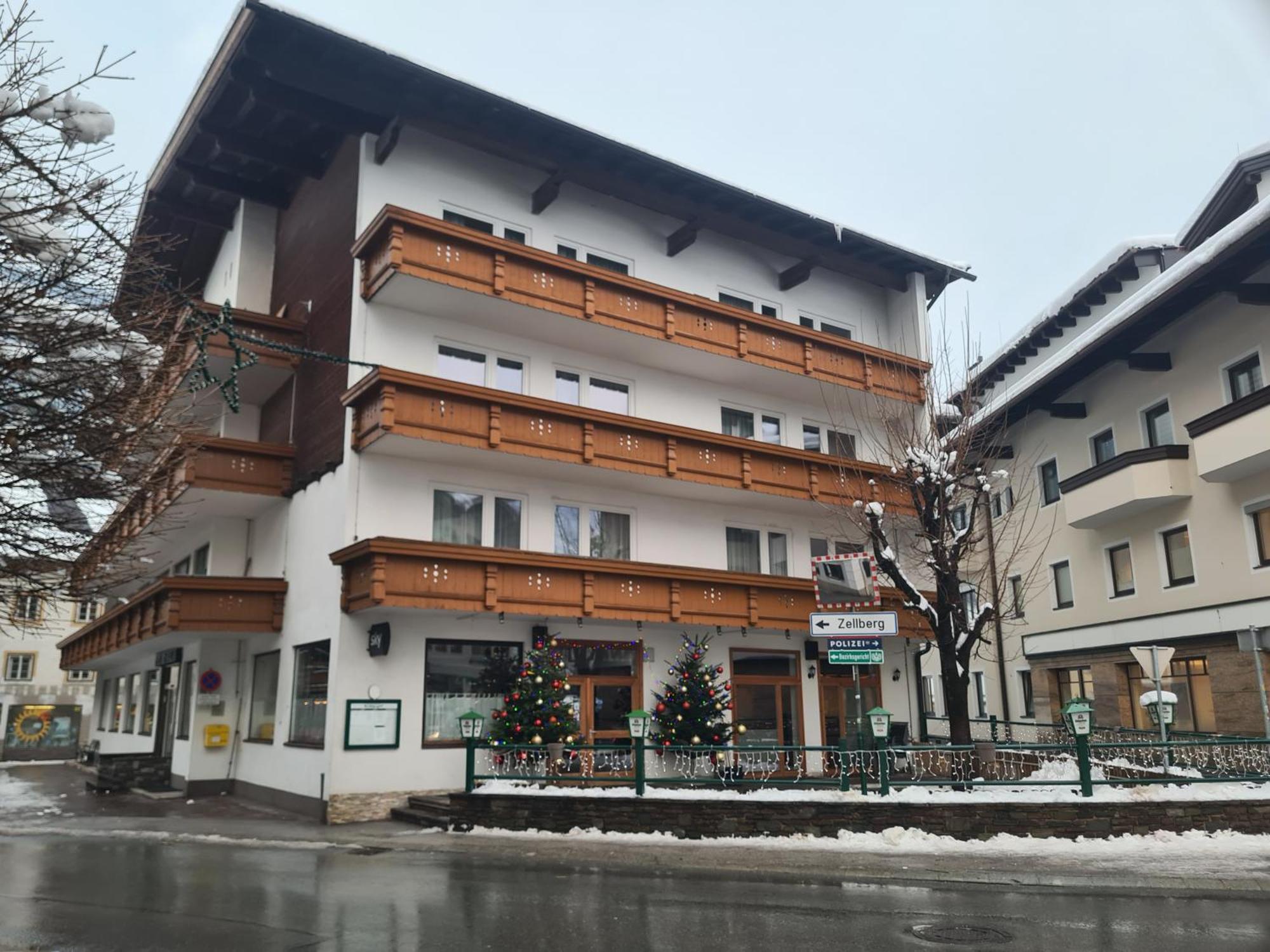 Gasthof Hotel Kirchenwirt Zell am Ziller Exterior photo